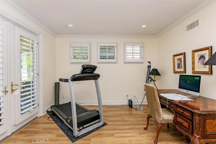 26 Long Bay Drive, Newport Beach, California 92660