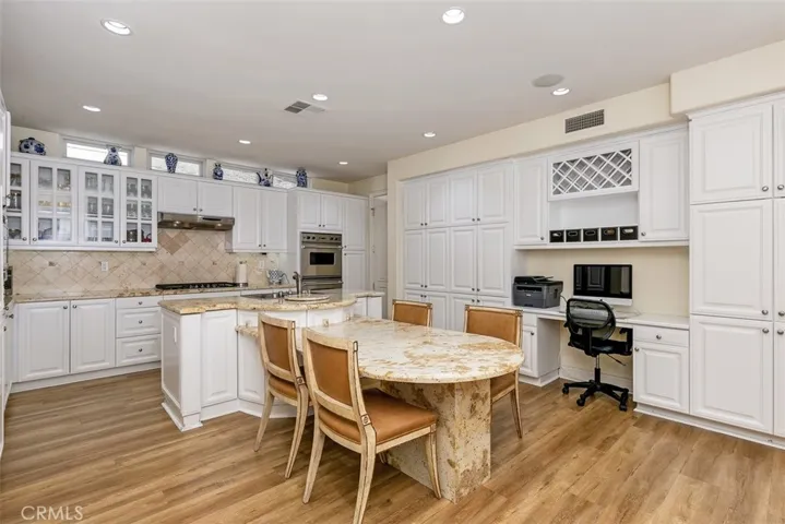 26 Long Bay Drive, Newport Beach, California 92660