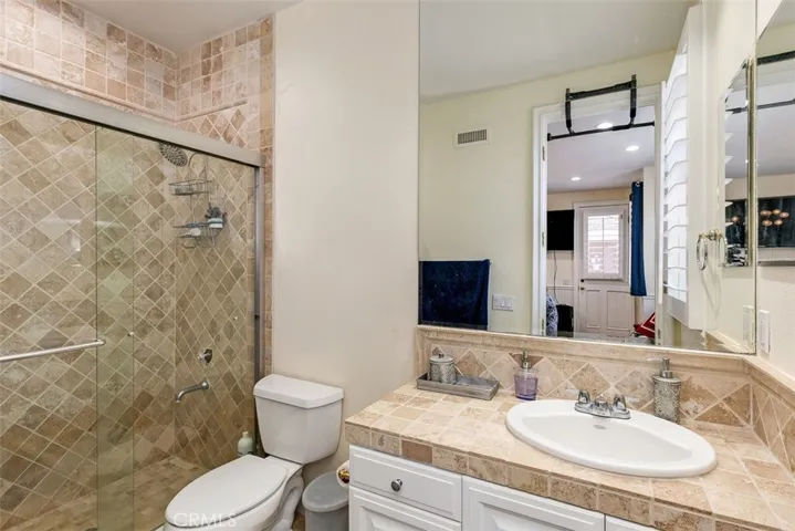 26 Long Bay Drive, Newport Beach, California 92660