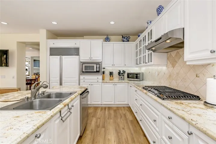 26 Long Bay Drive, Newport Beach, California 92660