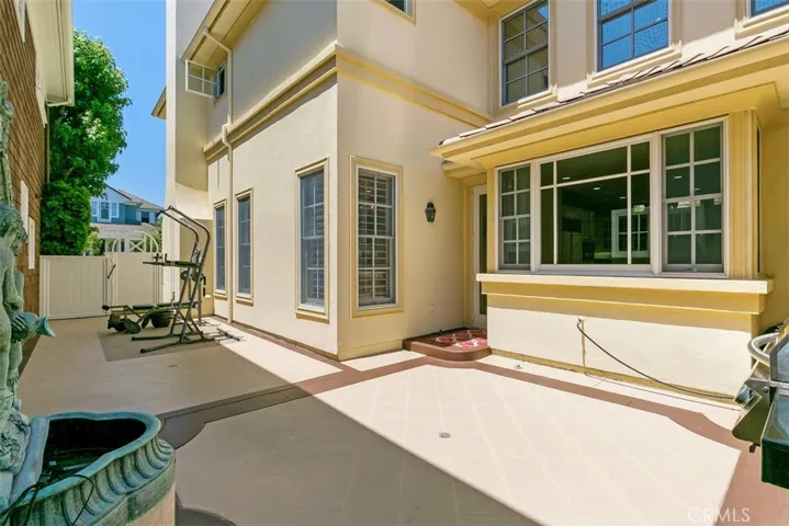 26 Long Bay Drive, Newport Beach, California 92660