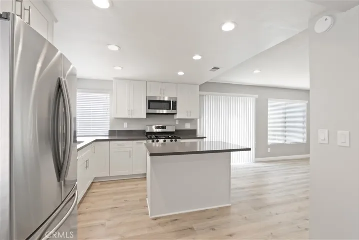 23 Tidewater, Irvine, California 92614