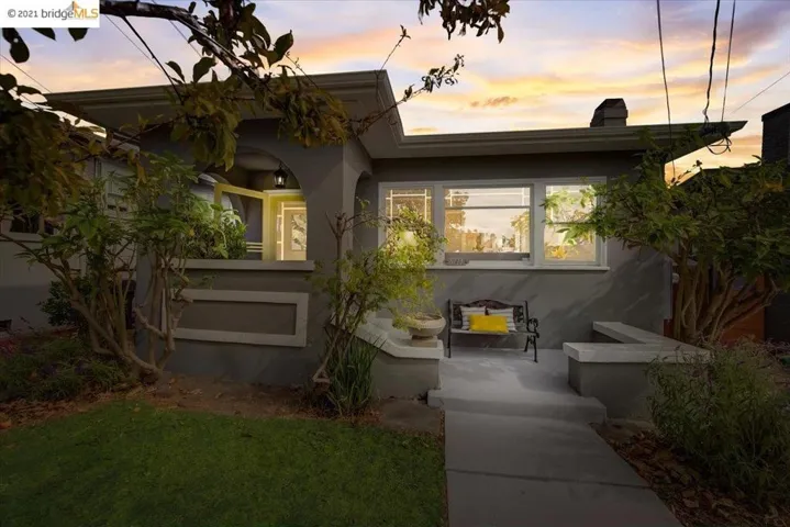 5414 Hillen Dr, Oakland, California 94619