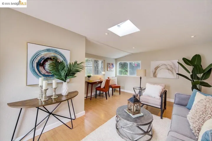 5414 Hillen Dr, Oakland, California 94619