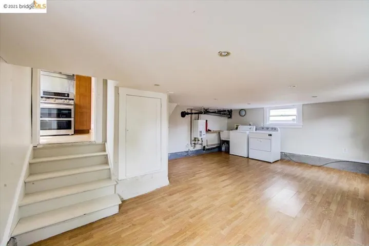5414 Hillen Dr, Oakland, California 94619