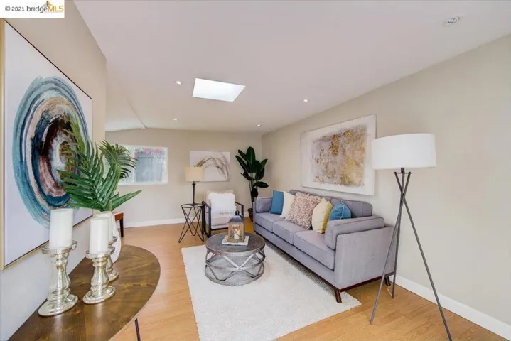 5414 Hillen Dr, Oakland, California 94619