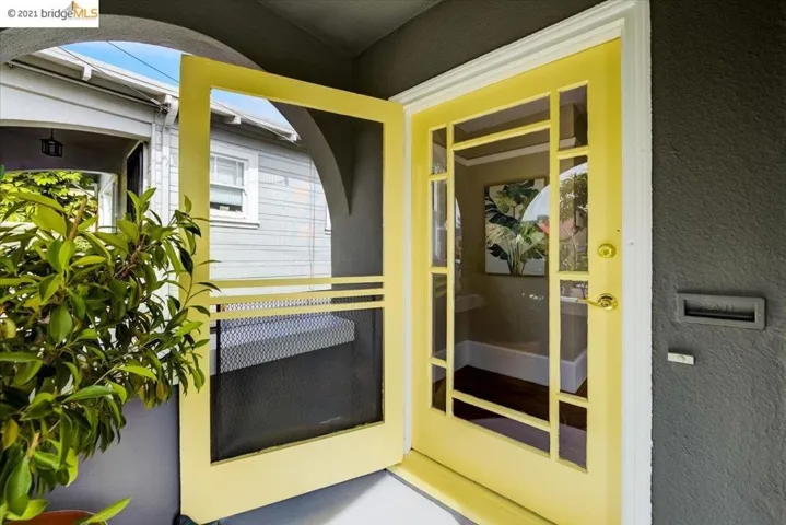 5414 Hillen Dr, Oakland, California 94619