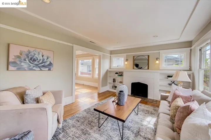 5414 Hillen Dr, Oakland, California 94619