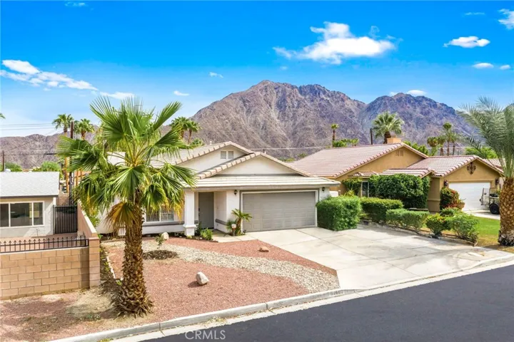 52660 Avenida Mendoza, La Quinta, California 92253