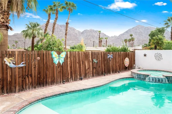 52660 Avenida Mendoza, La Quinta, California 92253