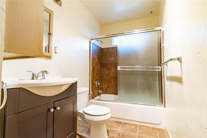 3970 Oakland Avenue, Clearlake, California 95422