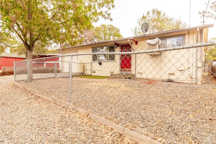 3970 Oakland Avenue, Clearlake, California 95422