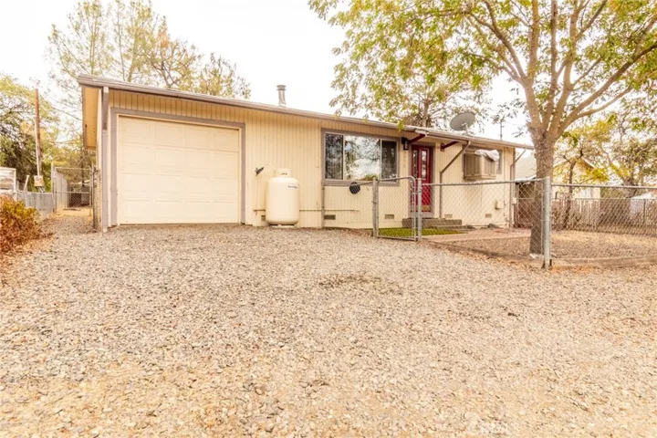 3970 Oakland Avenue, Clearlake, California 95422
