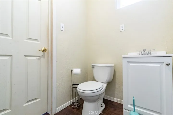 3970 Oakland Avenue, Clearlake, California 95422