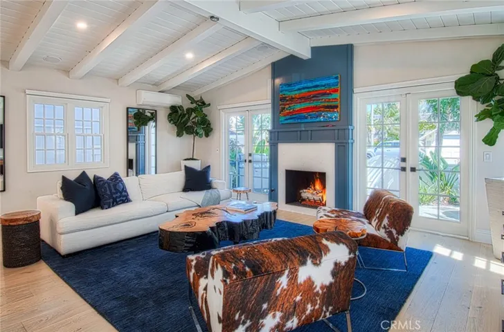 5301 River Avenue, Newport Beach, California 92663