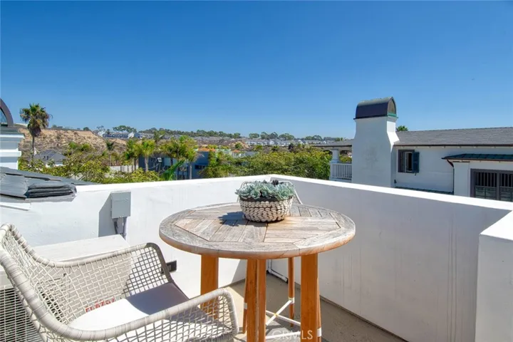 5301 River Avenue, Newport Beach, California 92663