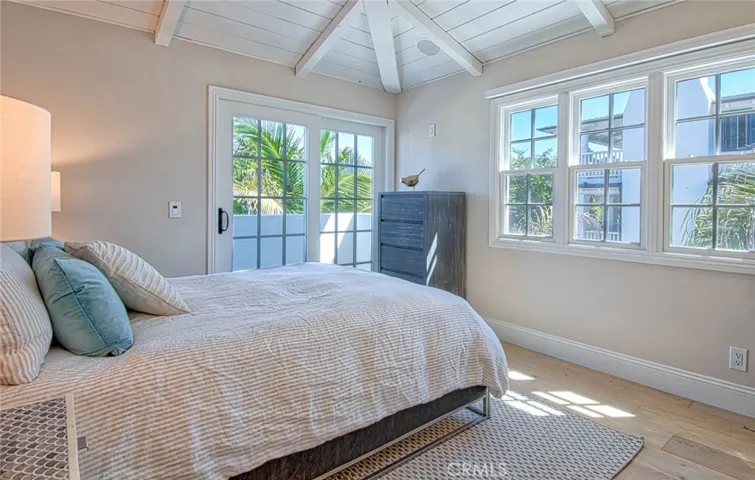 5301 River Avenue, Newport Beach, California 92663