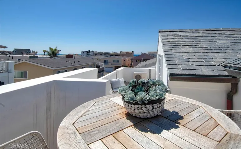 5301 River Avenue, Newport Beach, California 92663