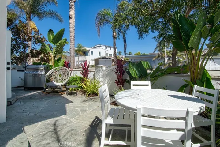 5301 River Avenue, Newport Beach, California 92663