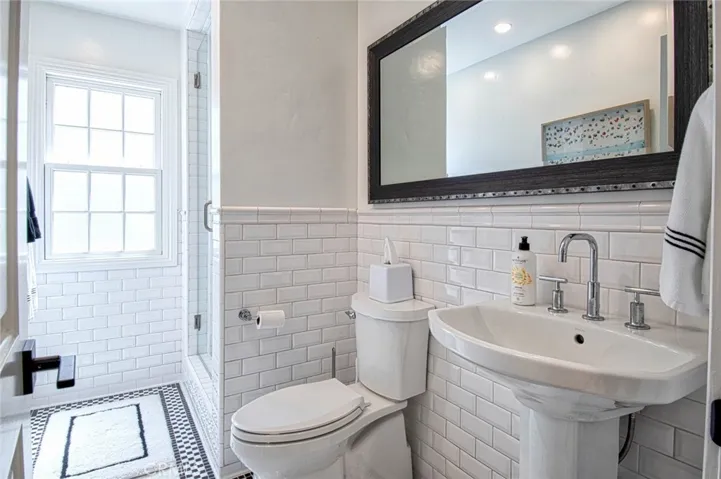 5301 River Avenue, Newport Beach, California 92663