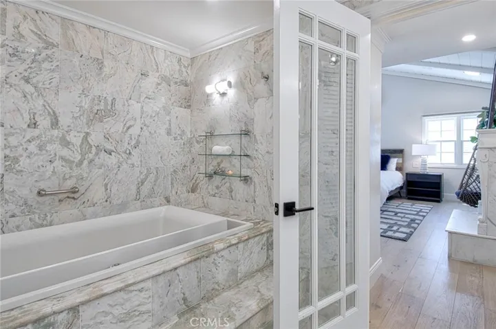 5301 River Avenue, Newport Beach, California 92663