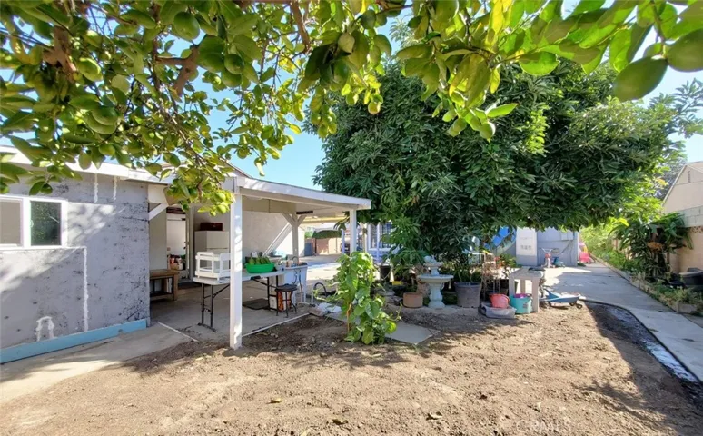 2242 S Parton Street, Santa Ana, California 92707