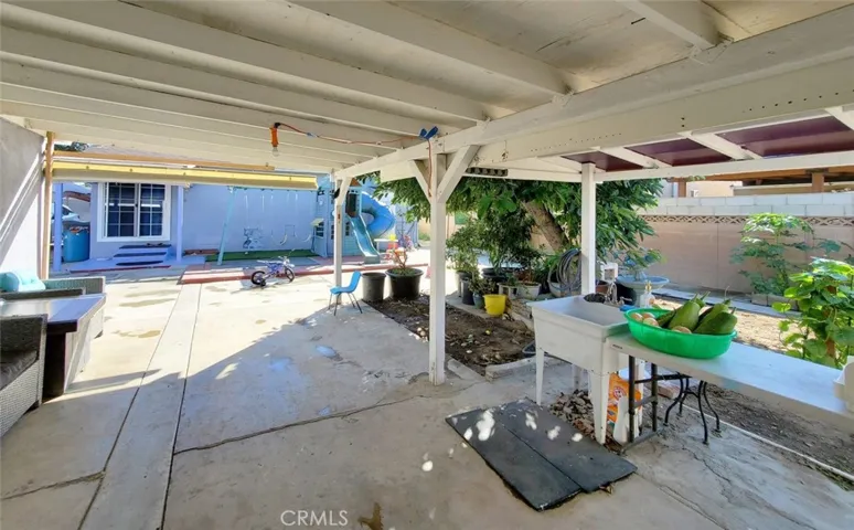 2242 S Parton Street, Santa Ana, California 92707
