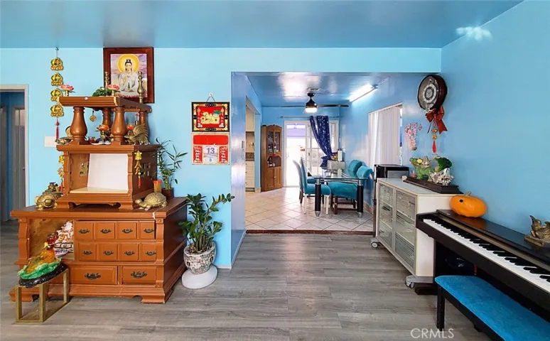 2242 S Parton Street, Santa Ana, California 92707