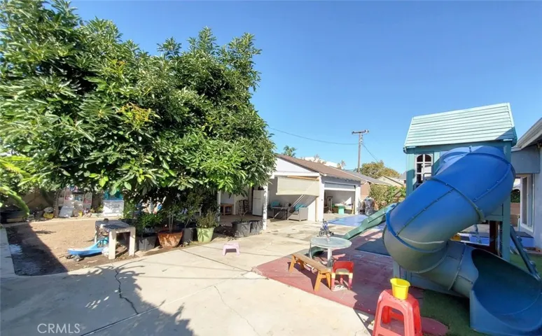 2242 S Parton Street, Santa Ana, California 92707