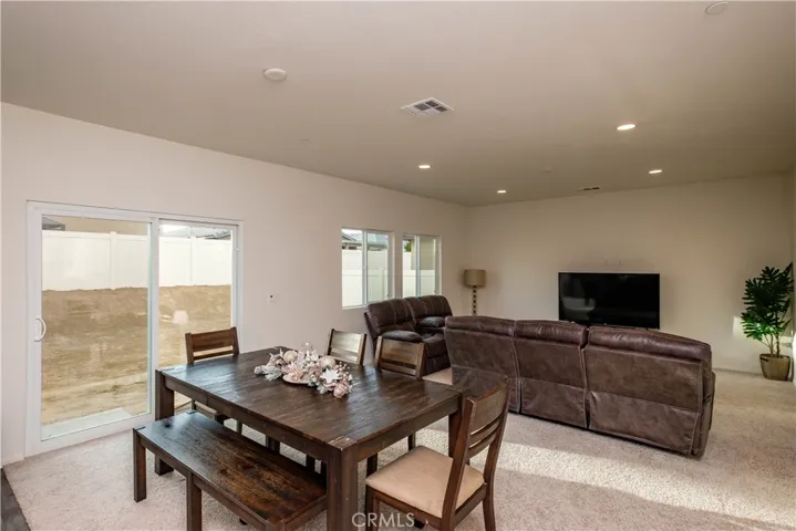 10756 Quarter Horse Avenue, Hesperia, California 92345