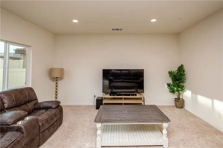 10756 Quarter Horse Avenue, Hesperia, California 92345