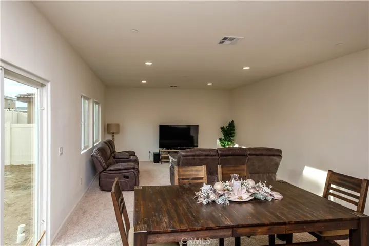10756 Quarter Horse Avenue, Hesperia, California 92345