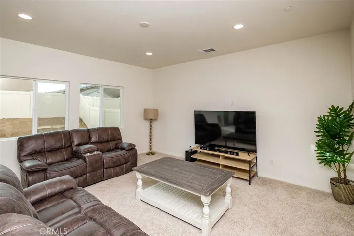 10756 Quarter Horse Avenue, Hesperia, California 92345