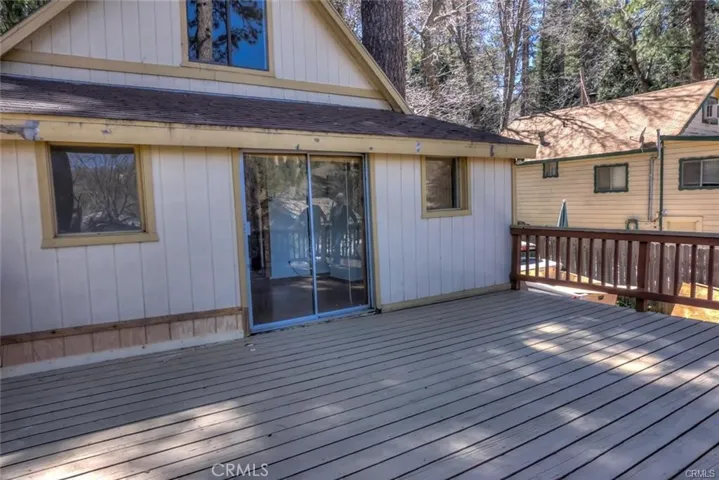 22832 Waters Drive, Crestline, California 92325