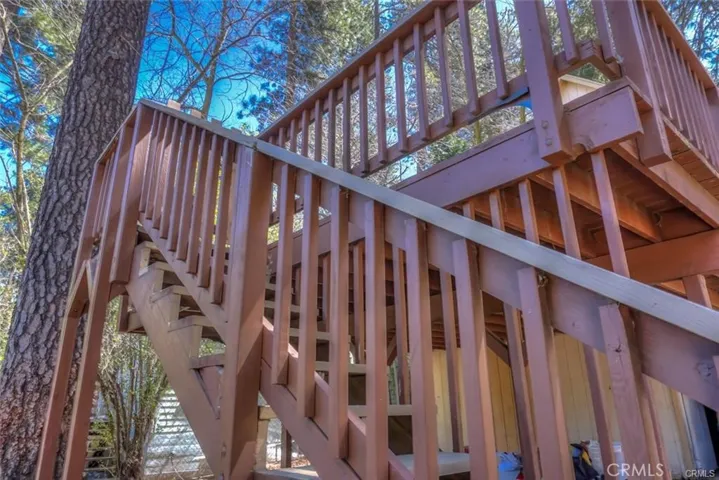 22832 Waters Drive, Crestline, California 92325