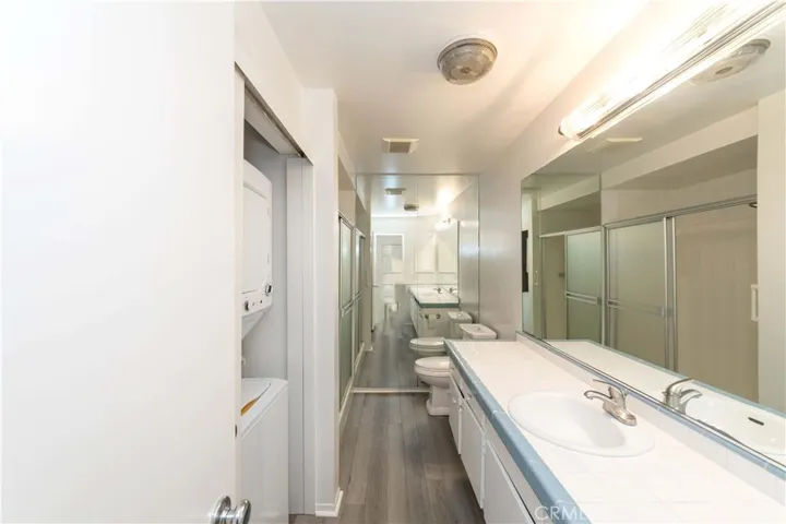 Mstr Bath