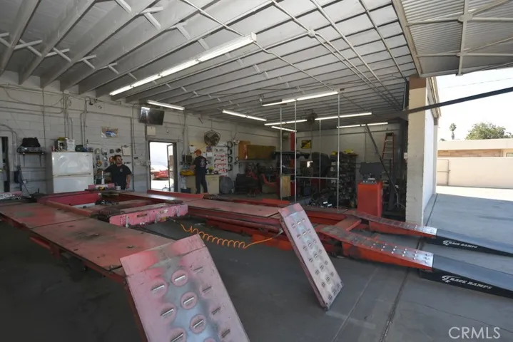 3886 Merrill Avenue, Riverside, California 92506