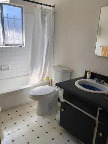 3909 Midvale Ave., Oakland, California 94602-3946