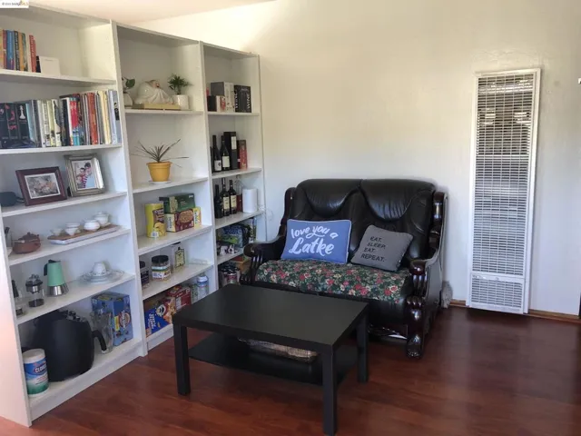 3909 Midvale Ave., Oakland, California 94602-3946