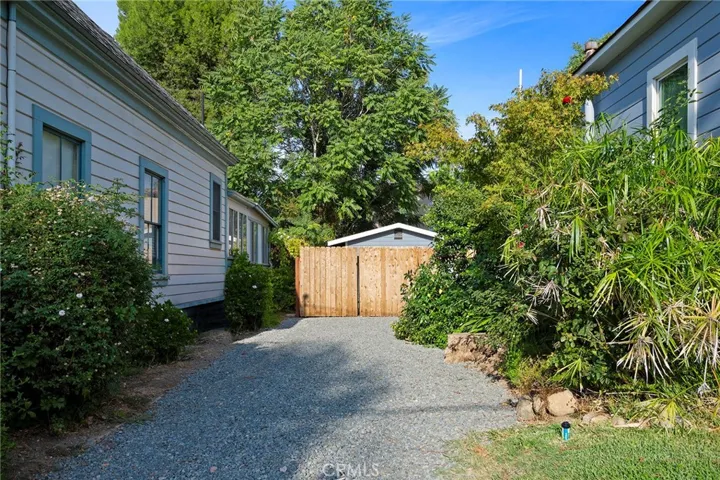 421 La Verne Street, Redlands, California 92373
