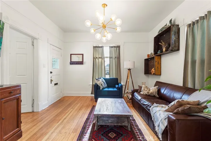 421 La Verne Street, Redlands, California 92373