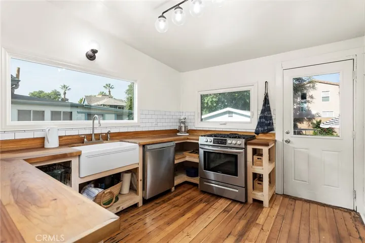 421 La Verne Street, Redlands, California 92373