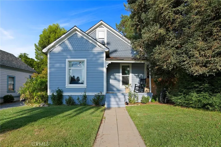 421 La Verne Street, Redlands, California 92373