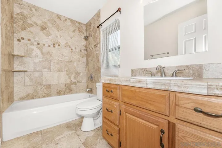 1309 Gary Ln, Escondido, California 92026