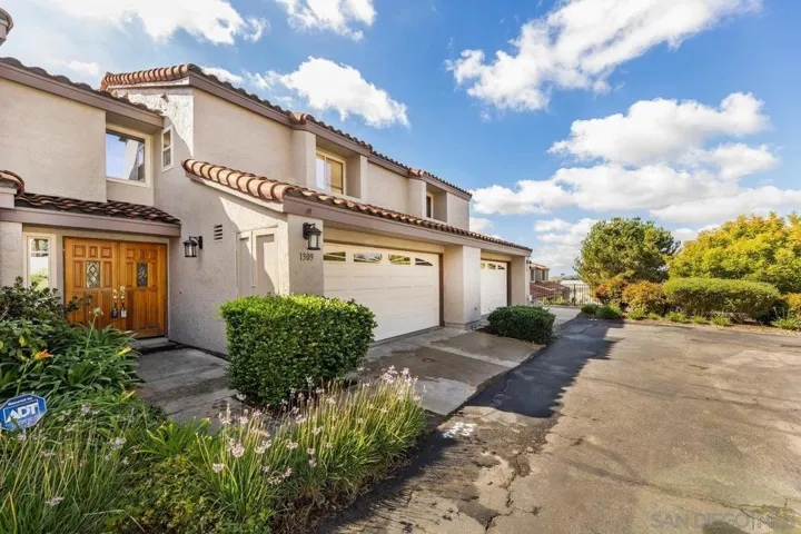 1309 Gary Ln, Escondido, California 92026