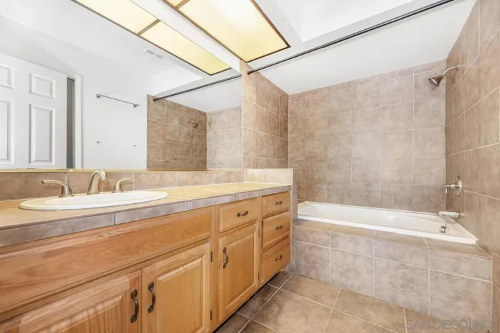 1309 Gary Ln, Escondido, California 92026