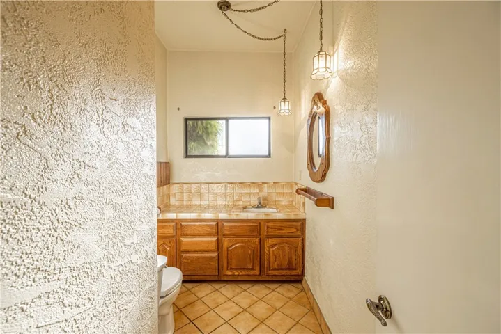 42873 Normandy Lane, Lancaster, California 93536