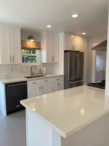 , Vista, California 92083