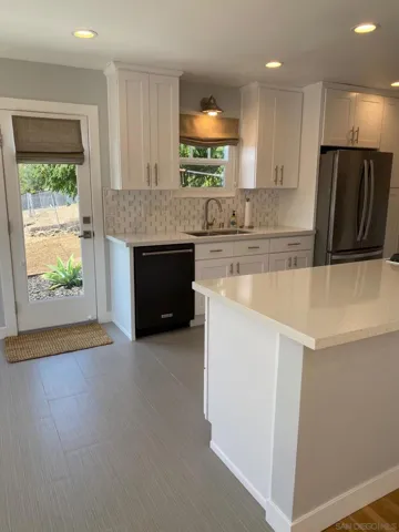 , Vista, California 92083