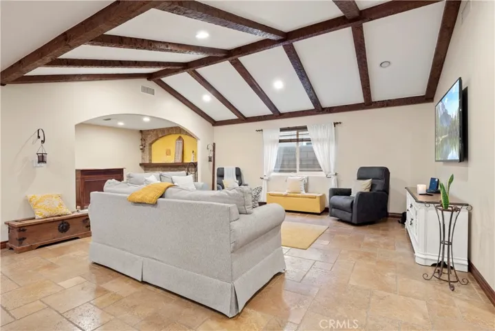 10832 Columbus Avenue, Mission Hills (san Fernando), California 91345